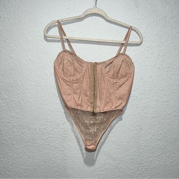 Mina Lisa Other - Mina Lisa Clip Dot Bustier & High Rise Panty Set